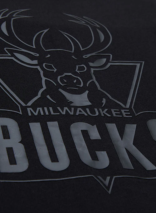 Mitchell & Ness HWC '93 Playmaker Milwaukee Bucks T-Shirt - Image 4
