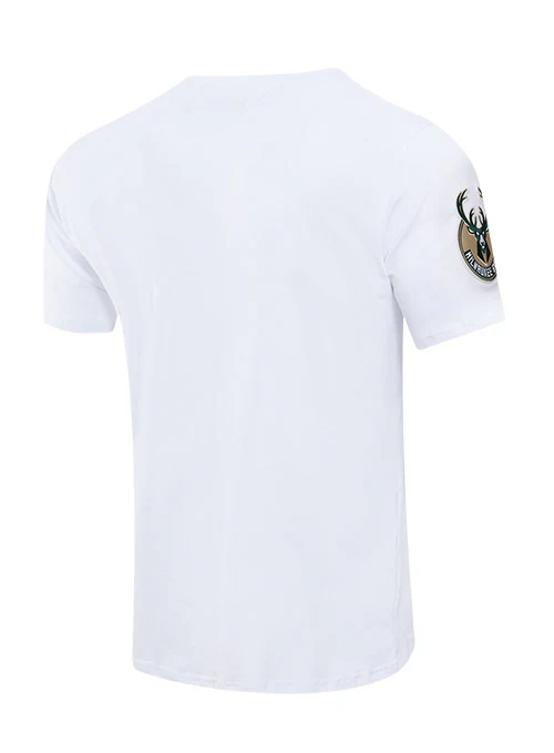 Pro Standard Classic Chenille Milwaukee Bucks T-Shirt - Image 4