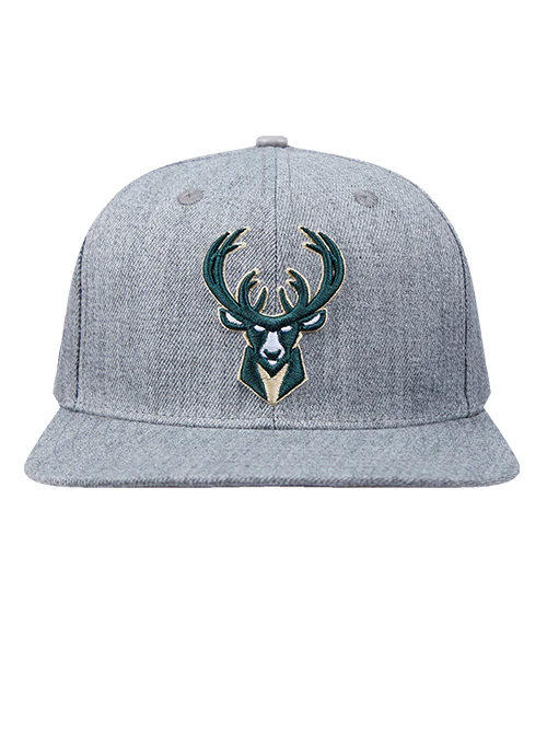 Pro Standard Classic Gray Icon Milwaukee Bucks Snapback Hat - Image 3