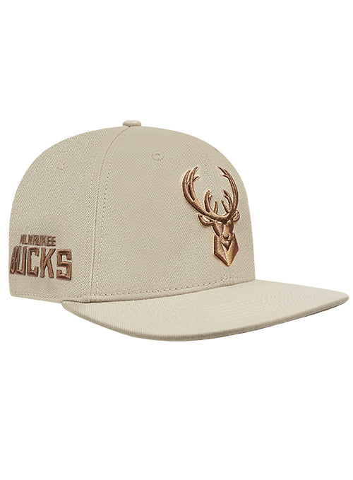 Pro Standard Gramercy Milwaukee Bucks 2-Tone Snapback Hat - Image 2