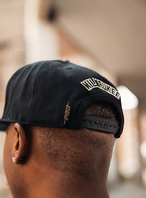 Pro Standard Wordmark Retro Classic Milwaukee Bucks Snapback Hat - Image 2