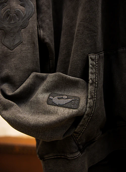 Pro Standard Vanguard Washed Milwaukee Bucks Hooded Sweatshirt - Image 2