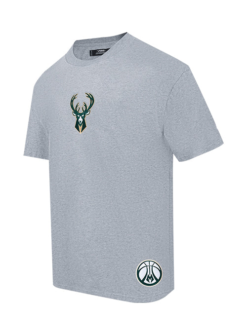 Pro Standard Wingspan Milwaukee Bucks Drop Shoulder T-Shirt - Image 4